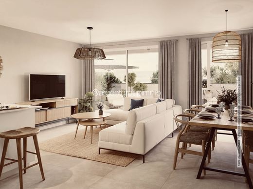 Apartment / Etagenwohnung in Toulon, Var