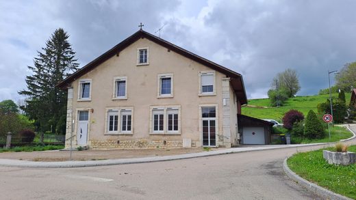 Luxe woning in Le Barboux, Doubs