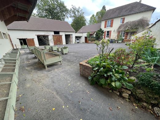 Luxe woning in Coulommiers, Seine-et-Marne