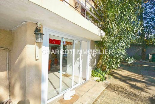 Luxury home in Sainte-Foy-lès-Lyon, Rhône