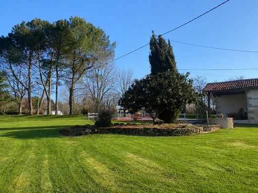 Luxury home in Bazas, Gironde