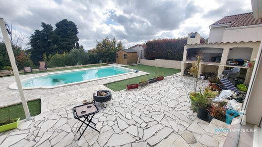 Villa a Roujan, Hérault