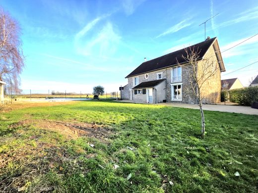 Luxury home in Pommeuse, Seine-et-Marne