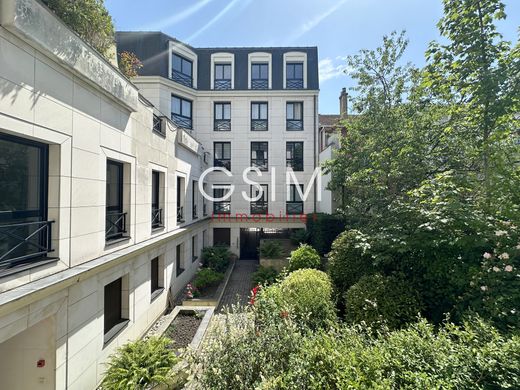 Apartment in Garches, Hauts-de-Seine