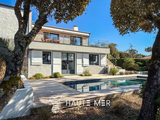 Luxury home in Les Sables-d'Olonne, Vendée