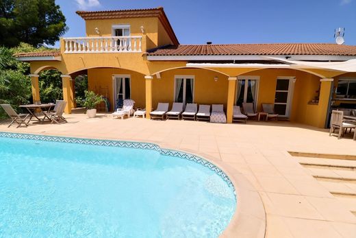 Willa w Paulhan, Hérault