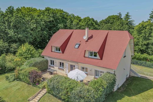 Πολυτελή κατοικία σε Saint-Rémy-l'Honoré, Yvelines