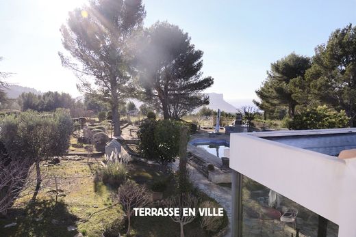 Casa di lusso a Carnoux-en-Provence, Bocche del Rodano