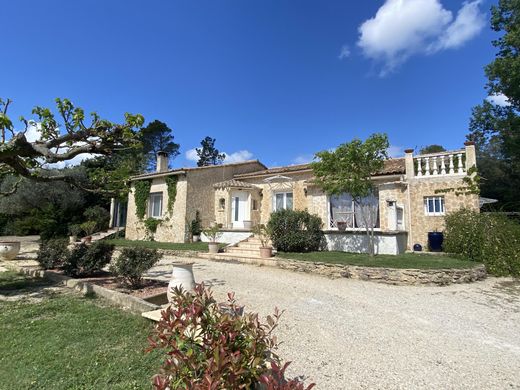 Luxury home in Suze-la-Rousse, Drôme