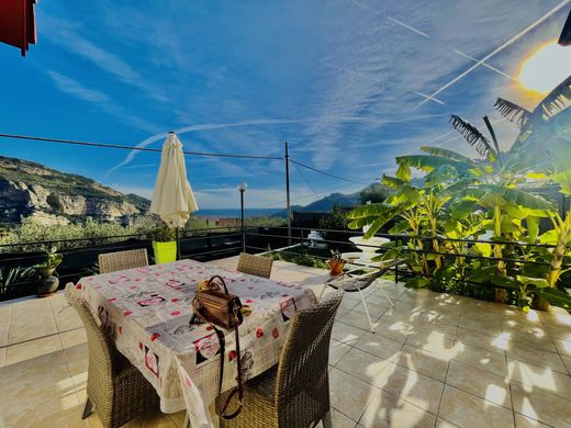Luksusowy dom w Menton, Alpes-Maritimes