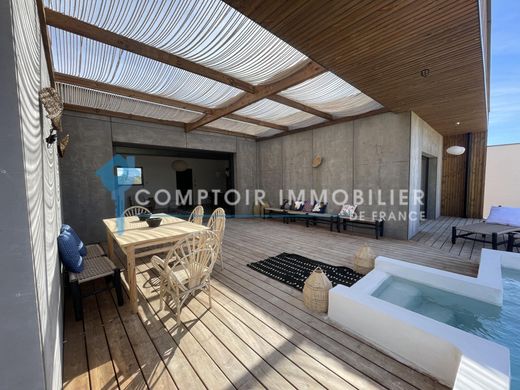 Luxury home in Clarensac, Gard