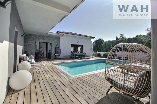 Villa in Saint-Gély-du-Fesc, Hérault