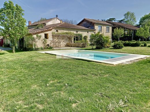 Luxury home in Fleurance, Gers
