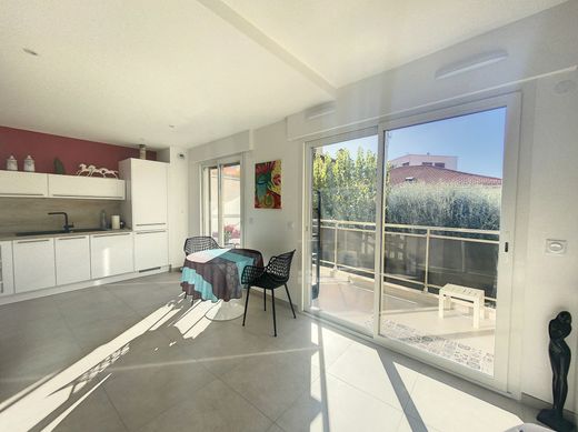 ‏דירה ב  Saint-Raphaël, Var