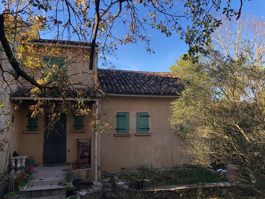 Luxe woning in Forcalqueiret, Var