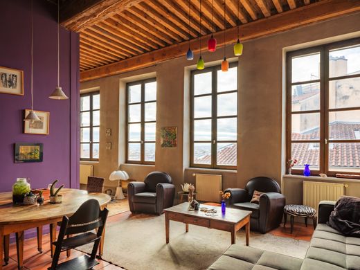 Двухуровневые апартаменты, Лион, Rhône