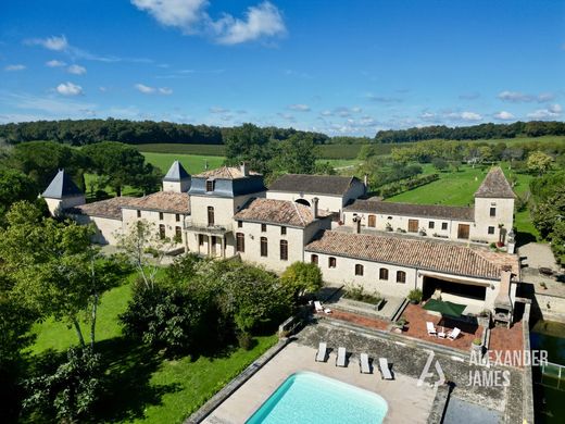 Castle in Monségur, Gironde