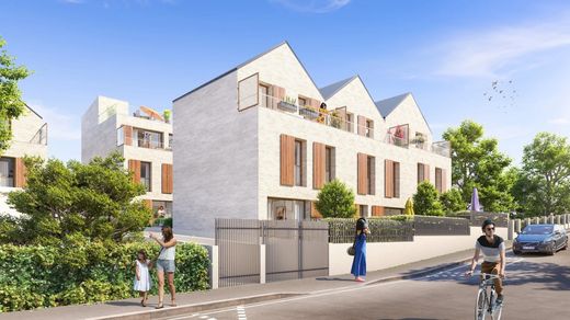 Apartment / Etagenwohnung in Cachan, Val-de-Marne