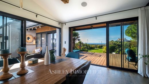 Luxury home in La Rochelle, Charente-Maritime