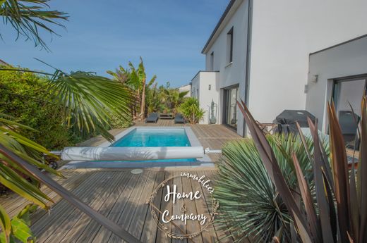 Luxury home in Royan, Charente-Maritime