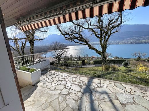Maison de luxe à Doussard, Haute-Savoie