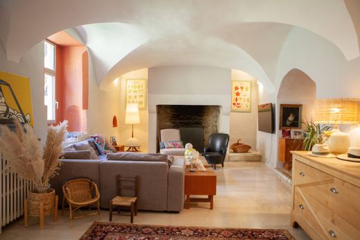 Bernis, Gardの高級住宅