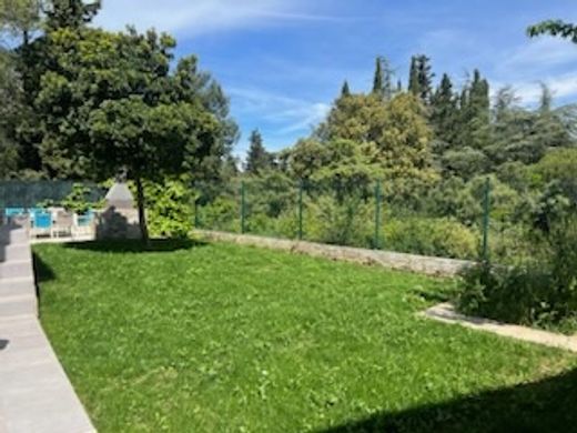 Villa Poulx, Gard
