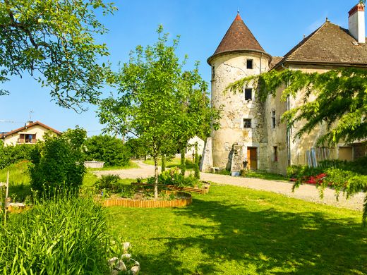 Château à Arthaz-Pont-Notre-Dame, Haute-Savoie