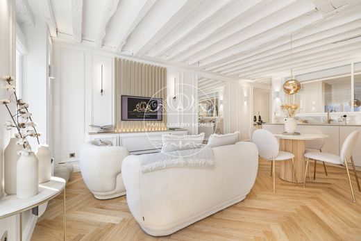 Apartment / Etagenwohnung in Chatelet les Halles, Louvre-Tuileries, Palais Royal, Paris