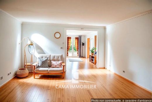 Luxus-Haus in Buc, Yvelines