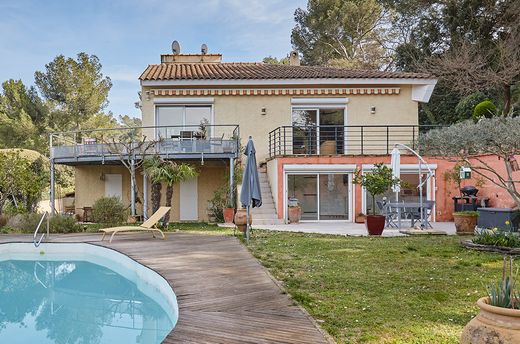 Luxury home in Bouc-Bel-Air, Bouches-du-Rhône