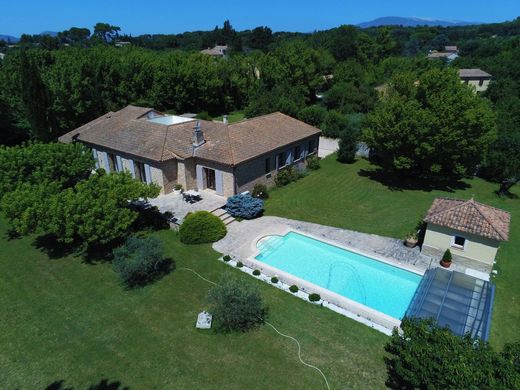 Luxury home in Carpentras, Vaucluse