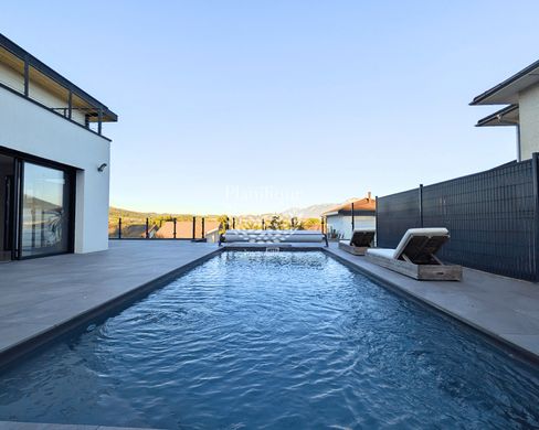 Luxe woning in Épagny, Haute-Savoie