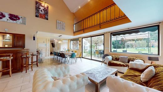 Luxus-Haus in Sens, Yonne