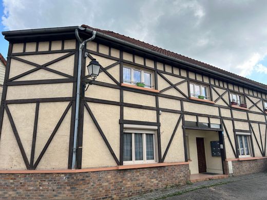 Maison de luxe à Domart-en-Ponthieu, Somme