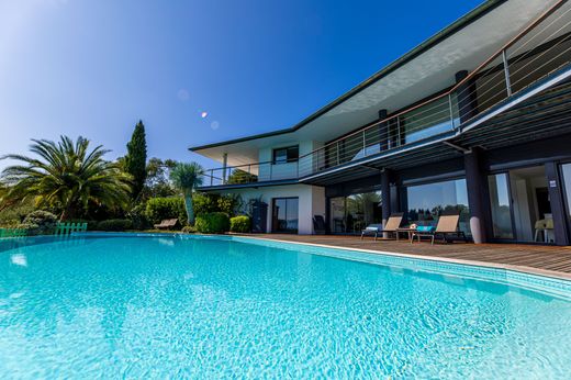 Элитный дом, Пау, Pyrénées-Atlantiques