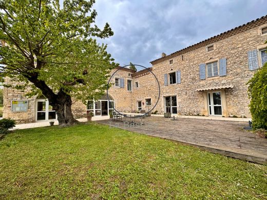 Demeure ou Maison de Campagne à Marsanne, Drôme