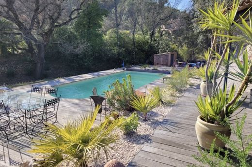 ﻓﻴﻼ ﻓﻲ Cotignac, Var