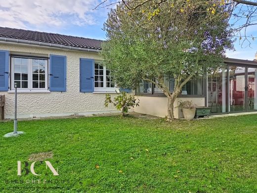 Luxury home in Baillet-en-France, Val d'Oise