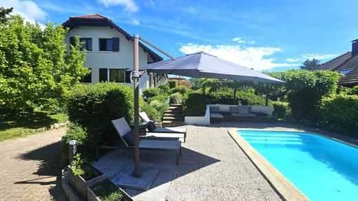 Luksusowy dom w Saint-Genis-Pouilly, Ain