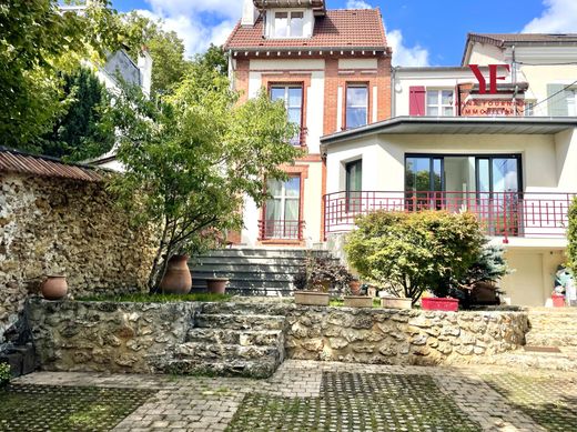 Luxury home in Viroflay, Yvelines