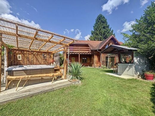 Luxury home in Aiguebelette-le-Lac, Savoy