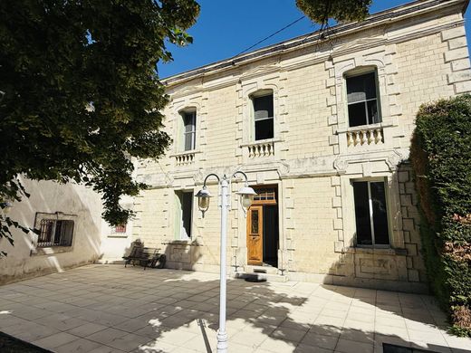 Luxury home in Vauvert, Gard