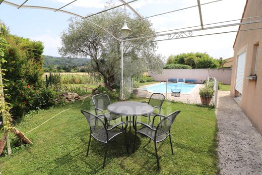 Casa di lusso a Beausemblant, Drôme