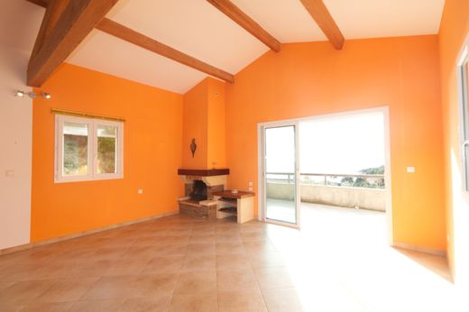 Villa à Calcatoggio, Corse-du-Sud