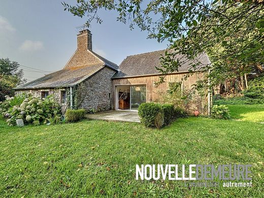 Luxury home in Ploubalay, Côtes-d'Armor