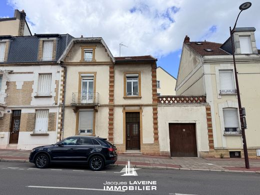 Maison de luxe à Metz, Moselle