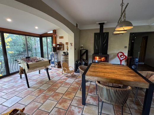 ‏בתי יוקרה ב  Évenos, Var