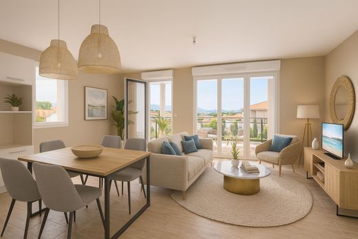 Apartment in Six-Fours-les-Plages, Var