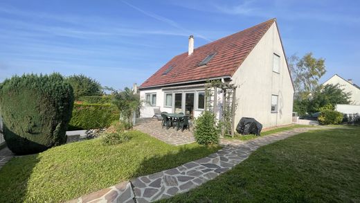 Luxury home in Orgeval, Yvelines